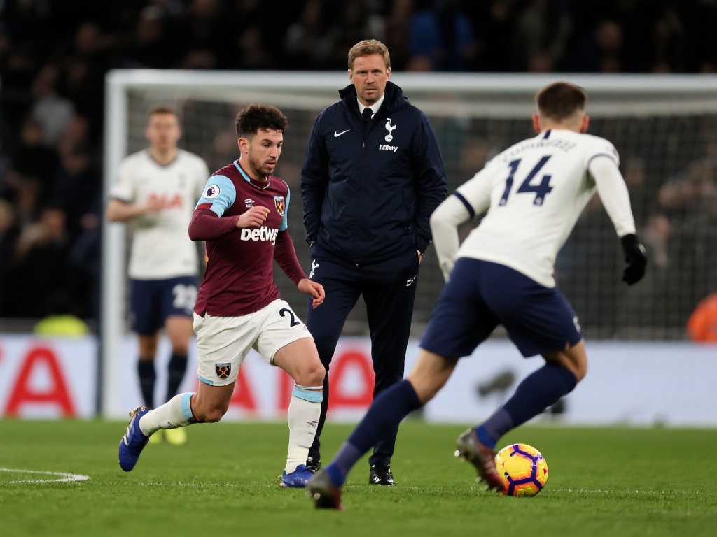 C罗双响助队获胜，职业生涯进球数突破915大关